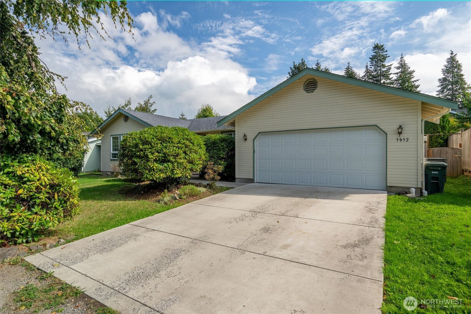 Property Photo: 3852 Del Bonita Way WA 98226