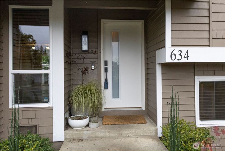 Property Photo:  634 NE Conifer Drive  WA 98311 