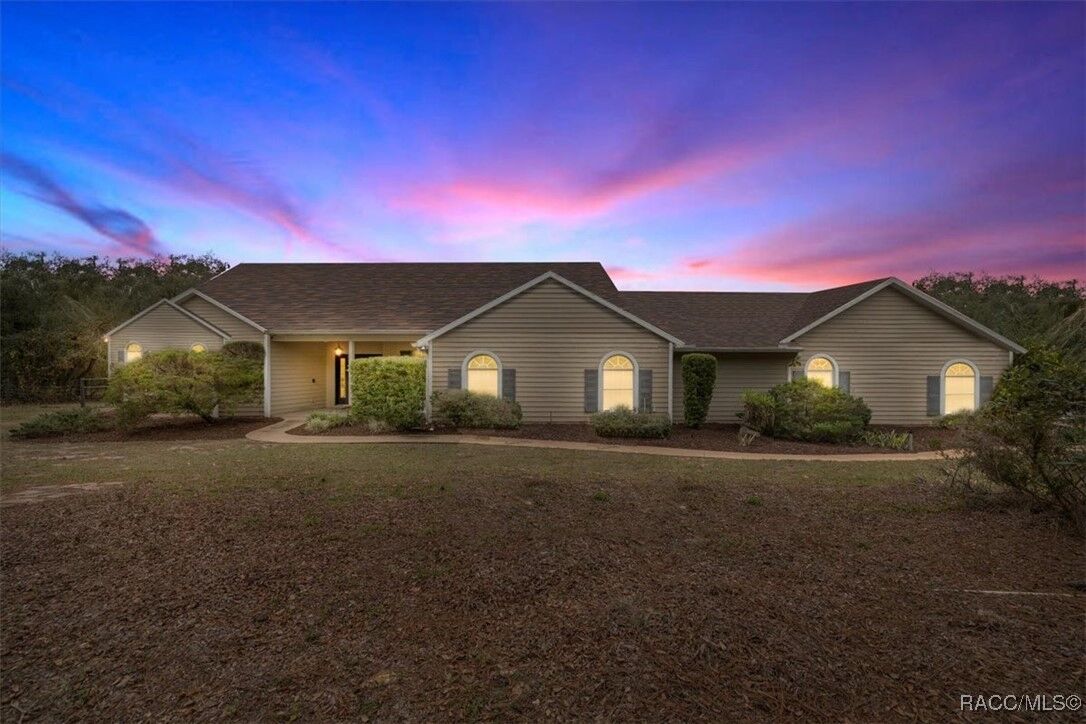 Property Photo:  4860 W Angus Drive  FL 34465 