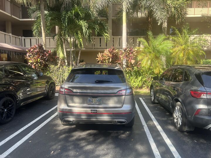 Property Photo:  2208 S Cypress Bend Drive 106  FL 33069 