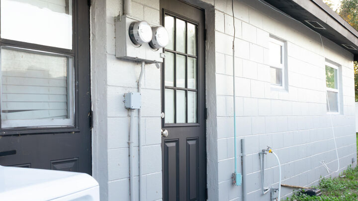 Property Photo: 713 N 23rd Street B FL 34950