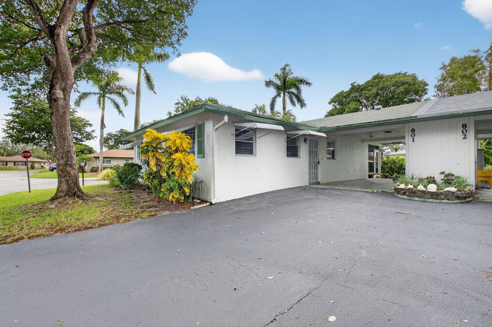 Property Photo:  801 Meadowlark Lane  FL 33445 