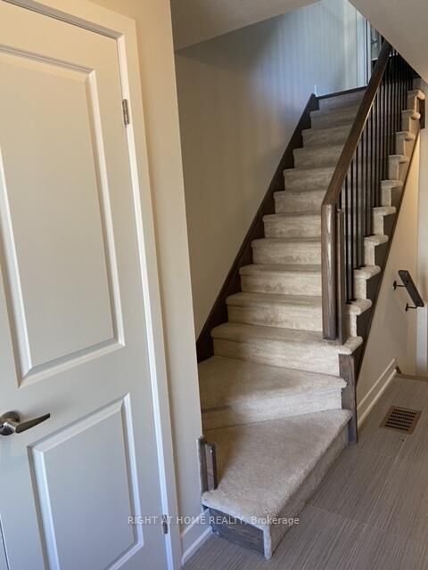 Property Photo: 56 Pallock Hill Way 31 ON L1R 0N5