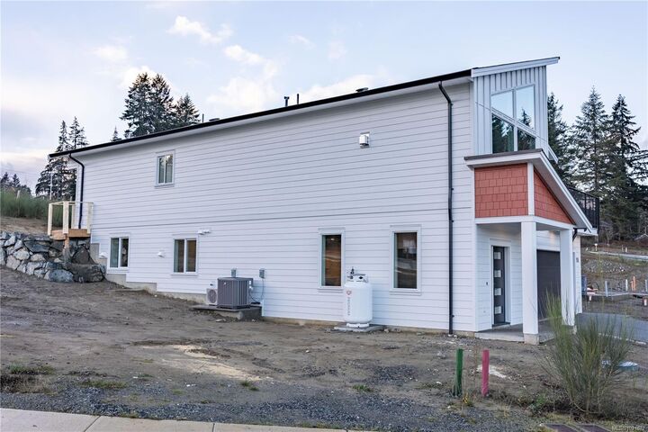 Property Photo: 151 Marina View Dr BC V9G 1K4