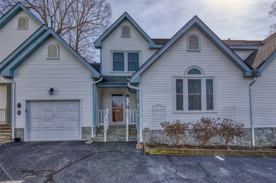 Property Photo:  4910 Whitby Mews  VA 23188 