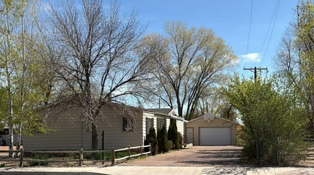 Property Photo: 250 N 200 W UT 84066