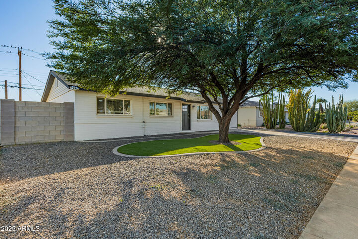 Property Photo:  331 E Pierce Street  AZ 85288 