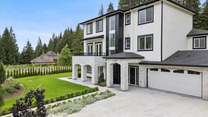 Property Photo: 12425 271 Street BC V2W 1C2