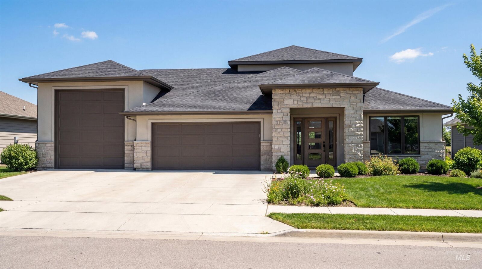 Property Photo:  870 N Creekwater Lot 6 Block 5  ID 83616 