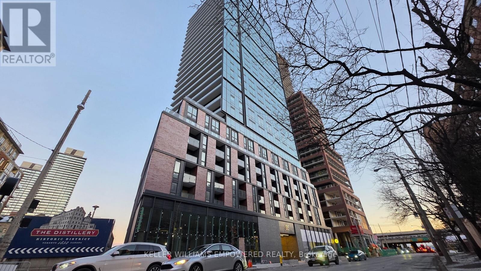 Property Photo:  35 Parliament Street 1808  ON M5A 0Z5 