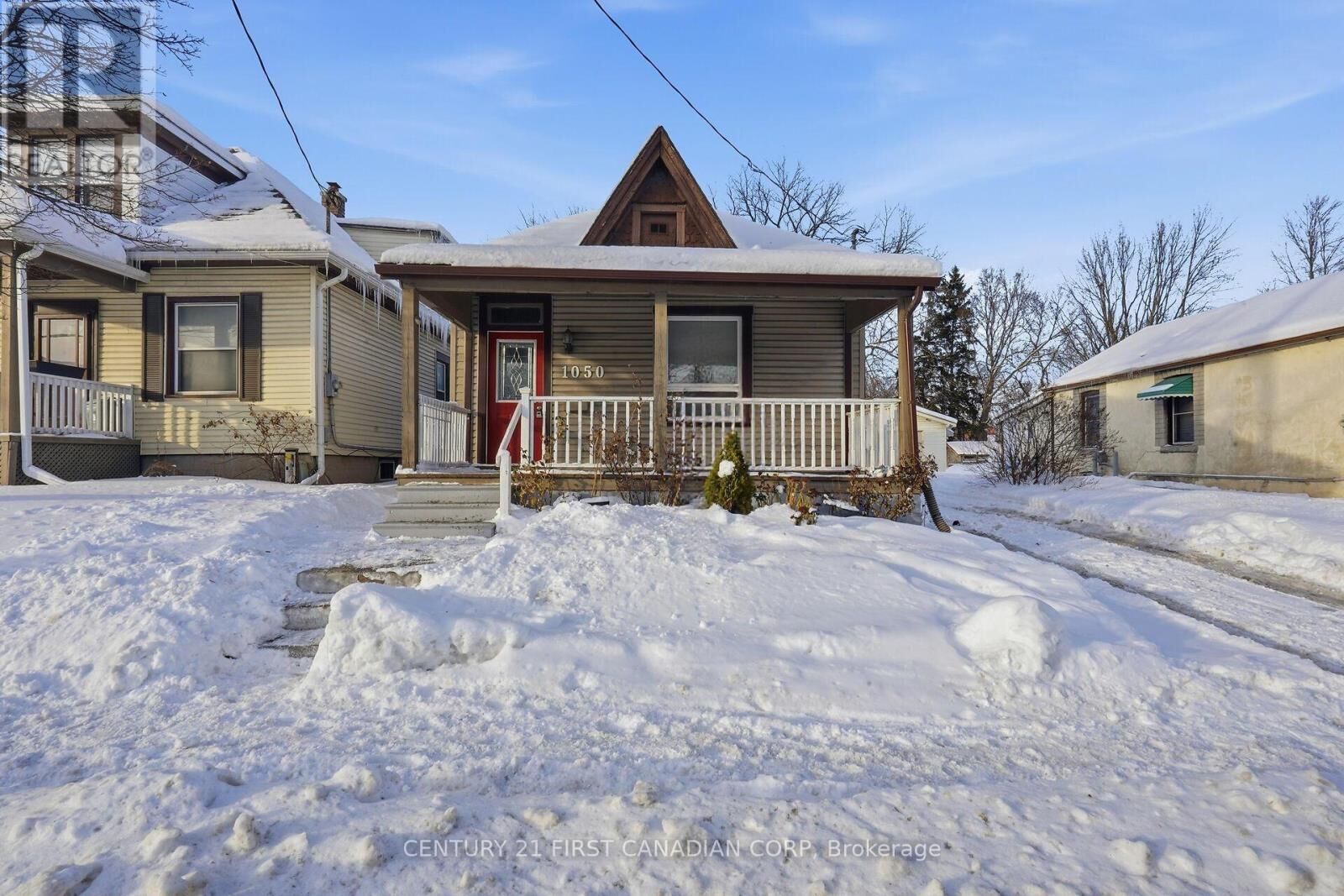 Property Photo:  1050 Florence Street  ON N5W 2Z2 