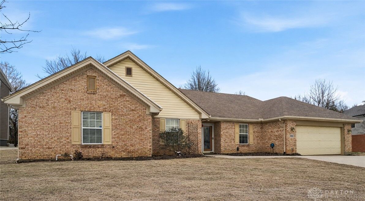 Property Photo:  965 Bakersfield Court  OH 45342 