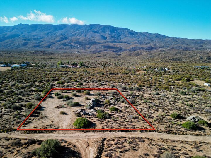 Property Photo:  68135 Glacier Pass  CA 92561 