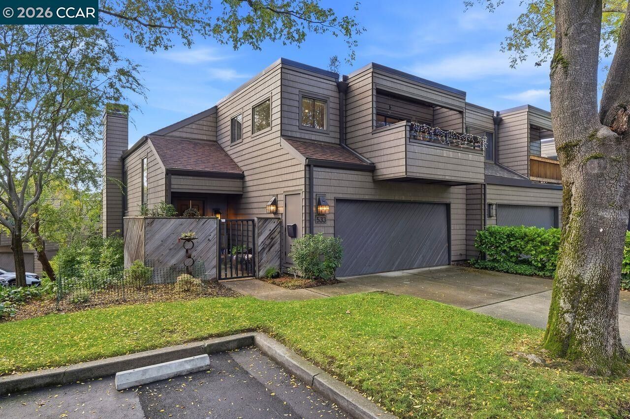Property Photo:  533 Monarch Ridge Dr  CA 94597 