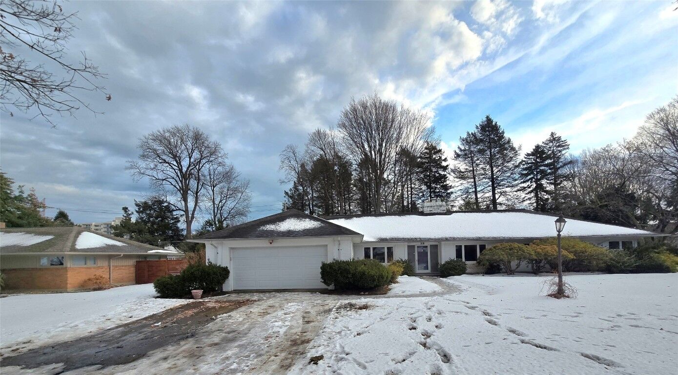 Property Photo: 315 Monoca Drive PA 16505