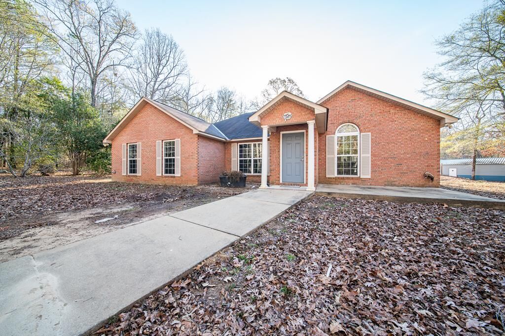 Property Photo:  180 Hamlett Court  GA 31831 