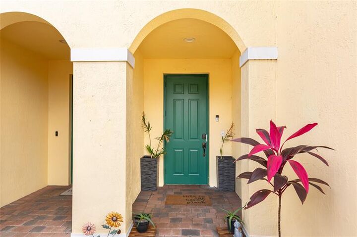 Property Photo:  7782 Paddock Pl  FL 33328 