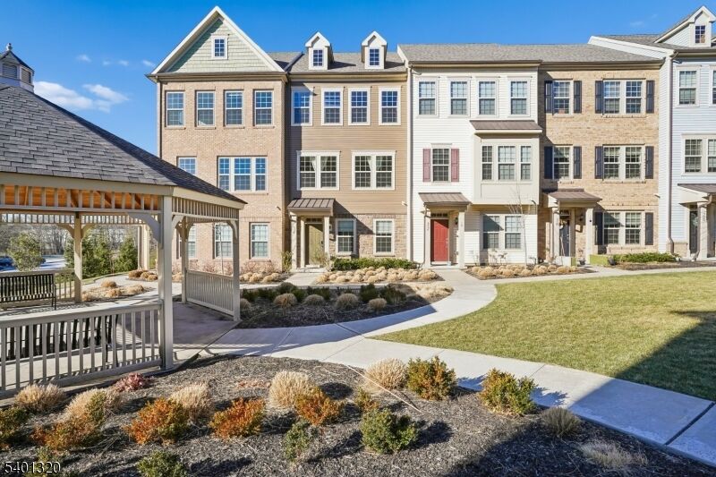 Property Photo:  34 Cortland Ct  NJ 07039 