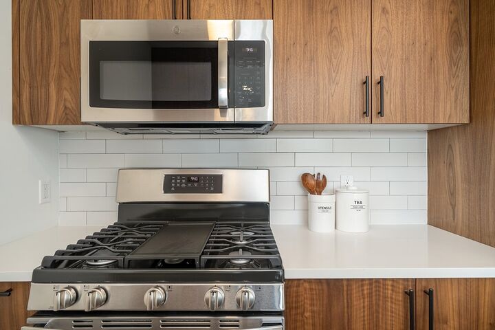 Property Photo: 1415 Manhattan Ave 204 NJ 07087