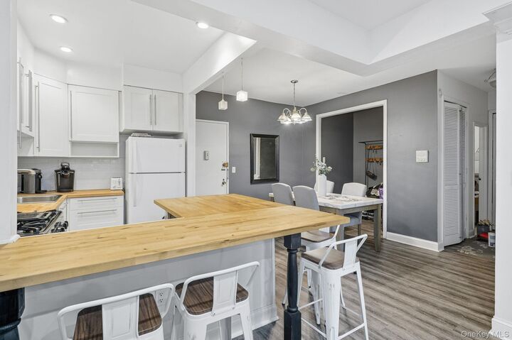 Property Photo:  50 Barker Street 233  NY 10549 