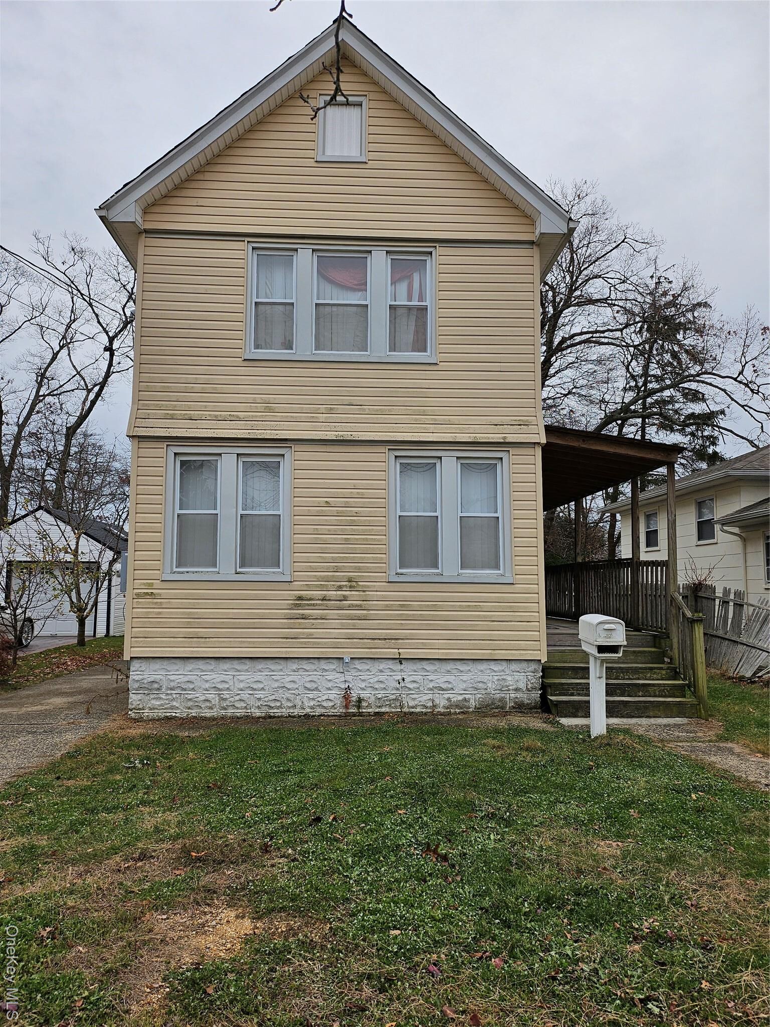 Property Photo:  54 W Marshall Street  NY 11550 
