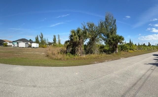 Property Photo:  15309 Taurus Circle  FL 33981 