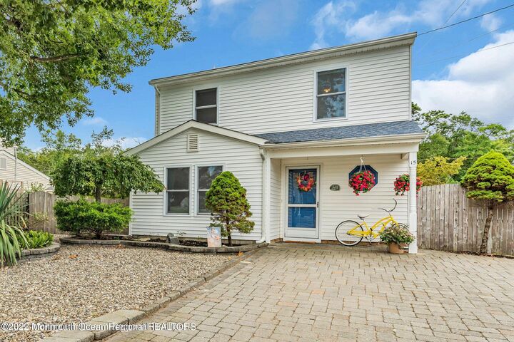 Property Photo:  15 Bahia Court  NJ 08723 