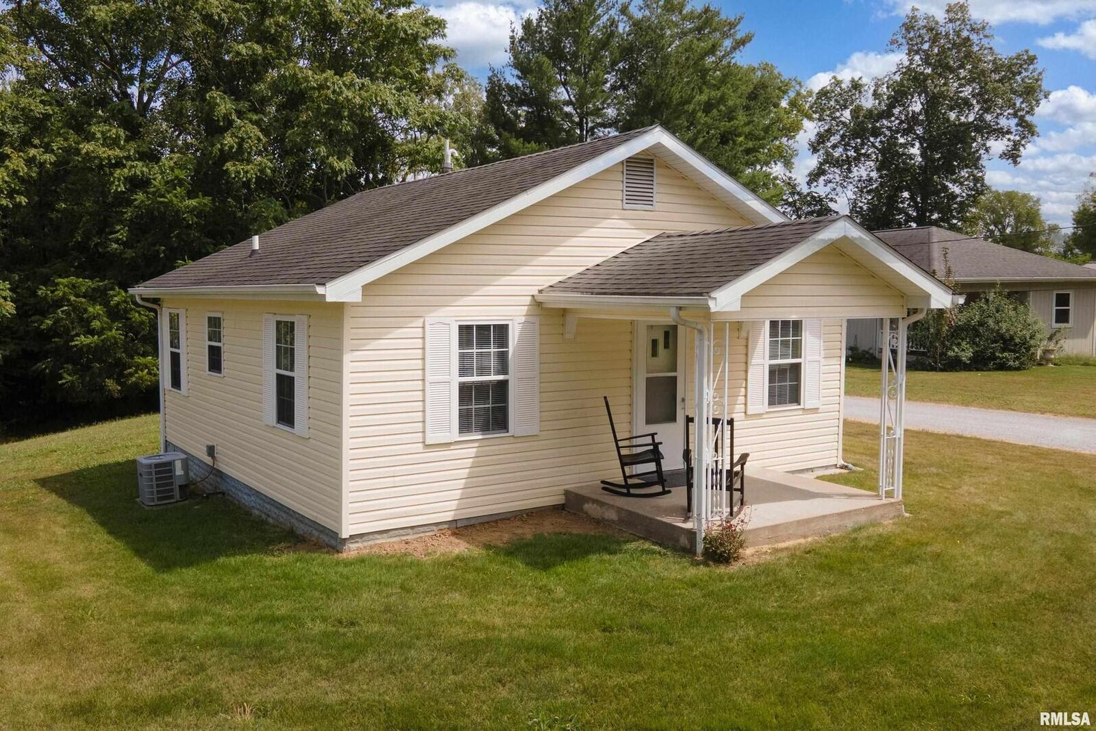 Property Photo: 491 Wells Road IL 62966