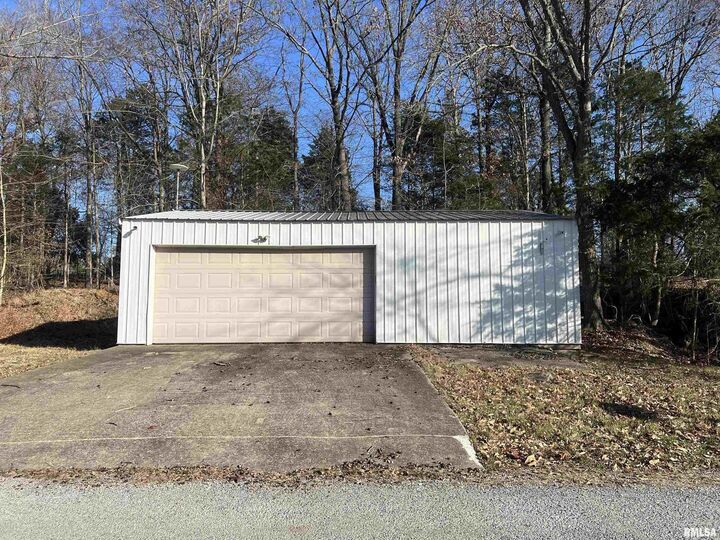 Property Photo: 611 Sunset Drive IL 62959