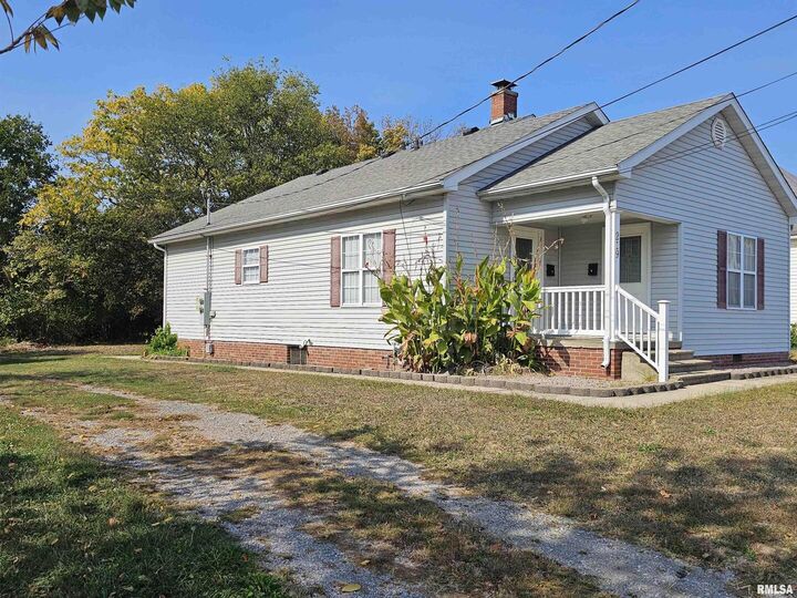Property Photo:  219 S 19th Street  IL 62864 