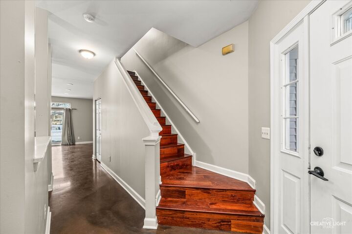 Property Photo:  1413 Cottonwood Trail  IL 60560 