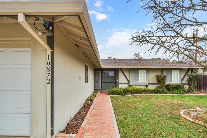Property Photo:  10872 Oakton Way  CA 95670 