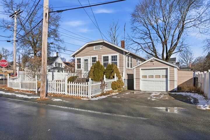 Property Photo:  8 Plain St  MA 02368 