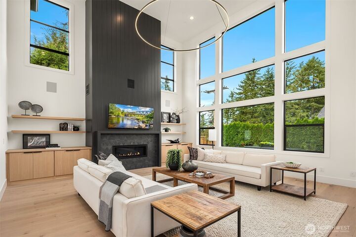 Property Photo:  15108 SE 41st Place  WA 98006 