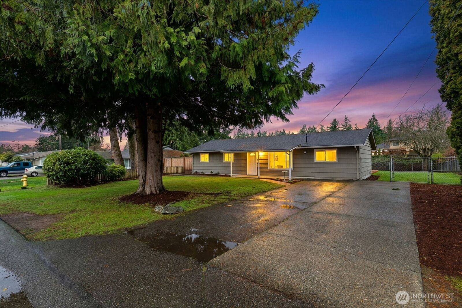 Property Photo: 3718 NE 22nd Place WA 98056