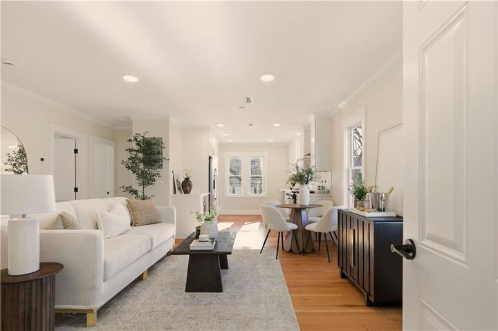 Property Photo:  85 Bay View Avenue 2  RI 02809 