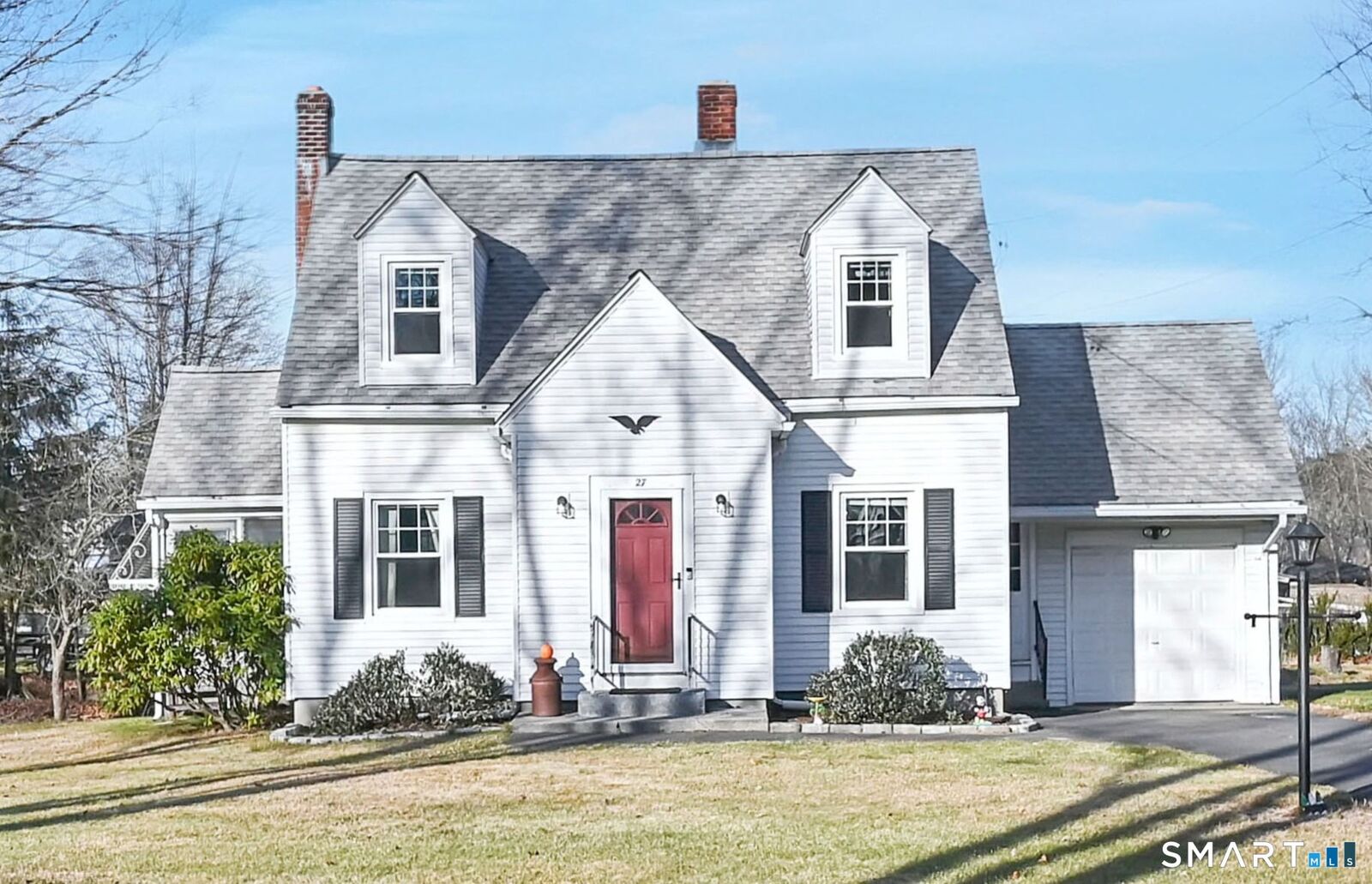 Property Photo:  27 Park Street  CT 06076 