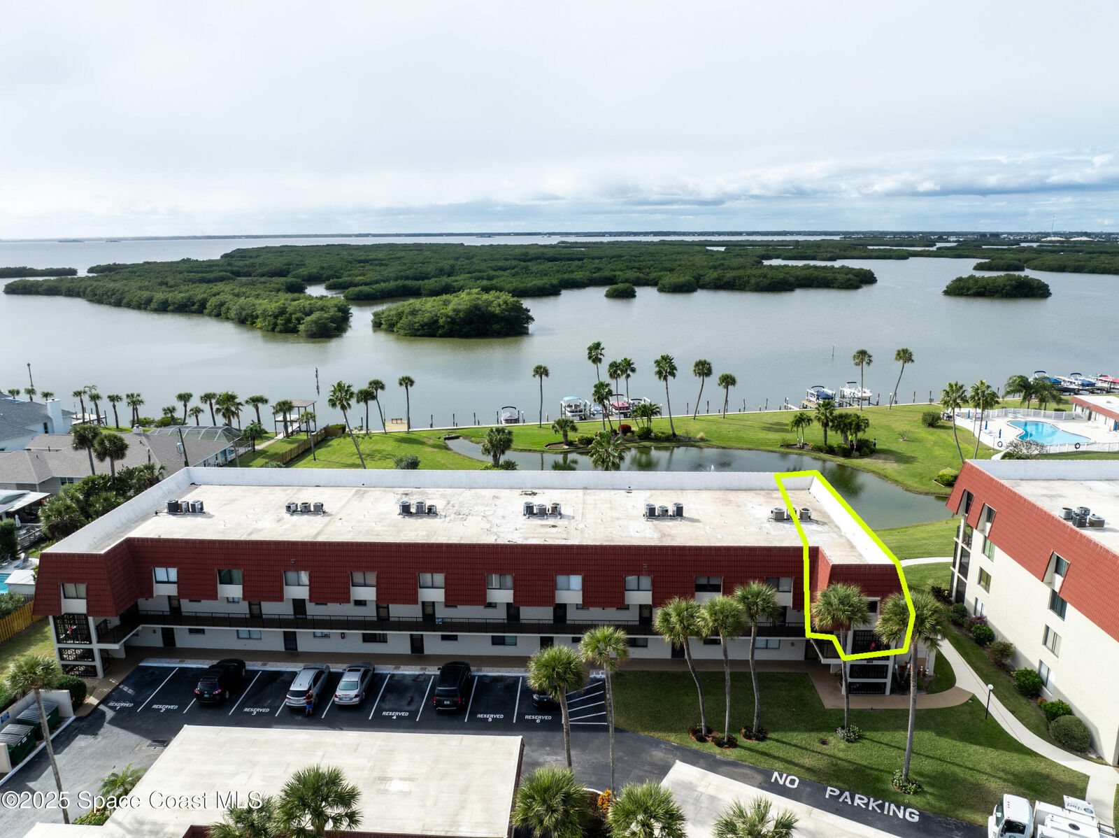 Property Photo: 800 S Brevard Avenue FL 32931