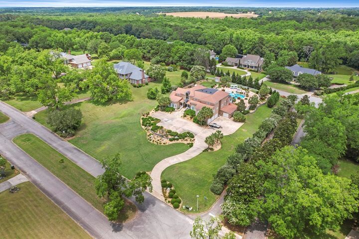 Property Photo:  200 Asphodel  AL 36303 