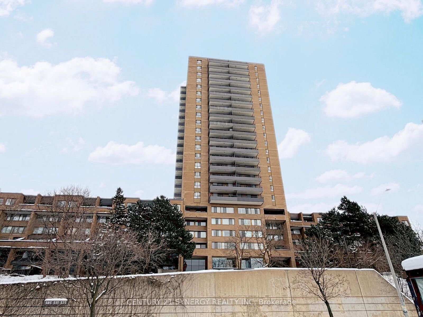 Property Photo:  515 St Laurent Boulevard 631  ON K1K 3X5 
