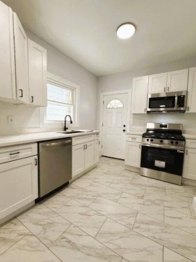 Property Photo: 1218 Rodgers St PA 15207