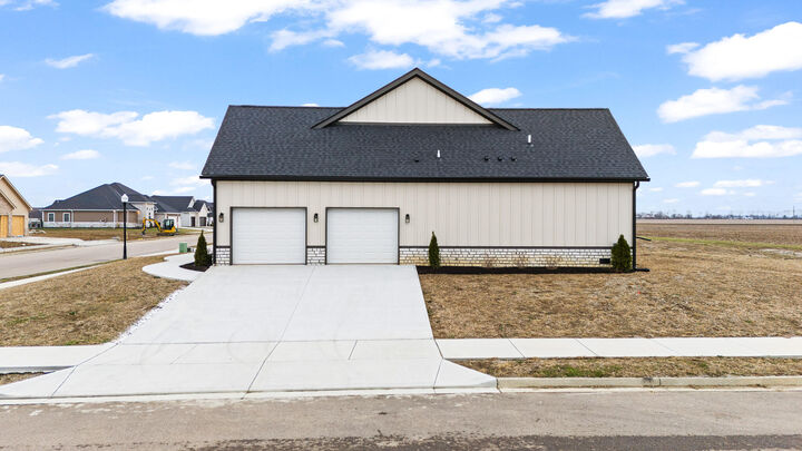 Property Photo:  995 Rosenthal Drive  OH 45371 