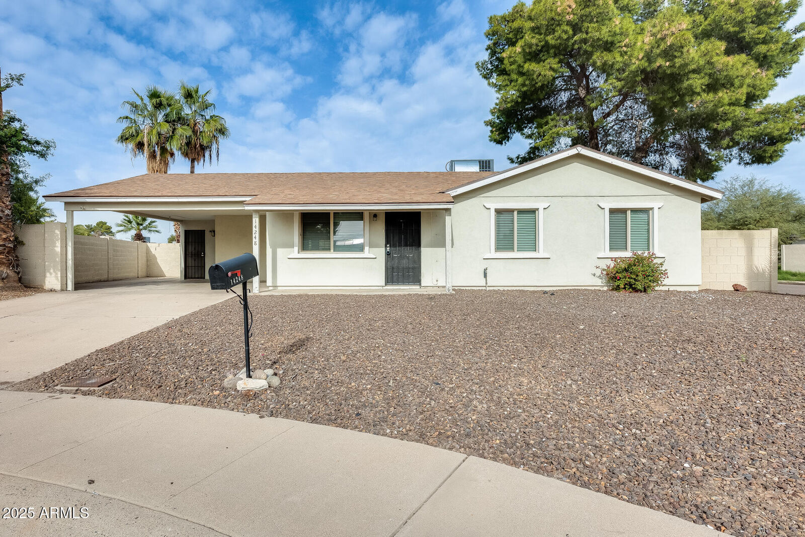 Property Photo:  14248 N 35th Street  AZ 85032 