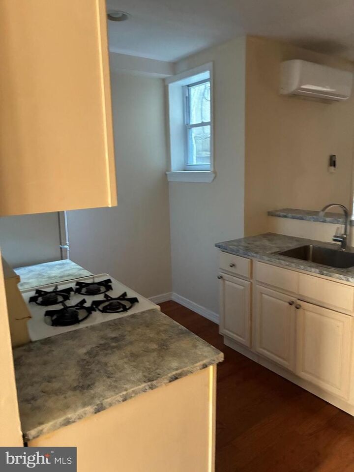 Property Photo:  411 McKean Street  PA 19148 