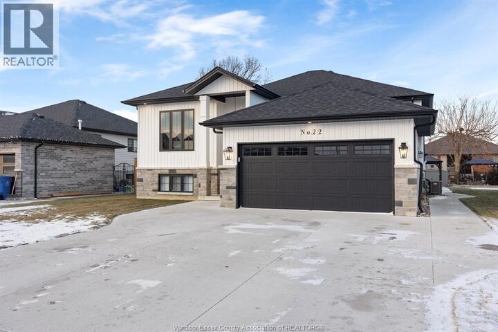 Property Photo:  22 Lundy Street  ON N9V 4B6 