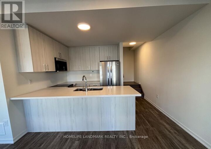 Property Photo: 182 Matawin Lane ON L4B 3X9