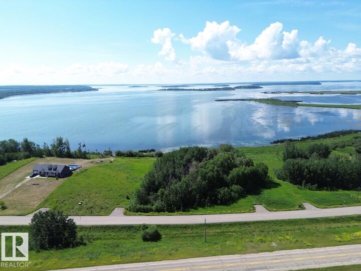 Property Photo: 5 Islandview Road Lac La Biche Lake AB T0A 2C1
