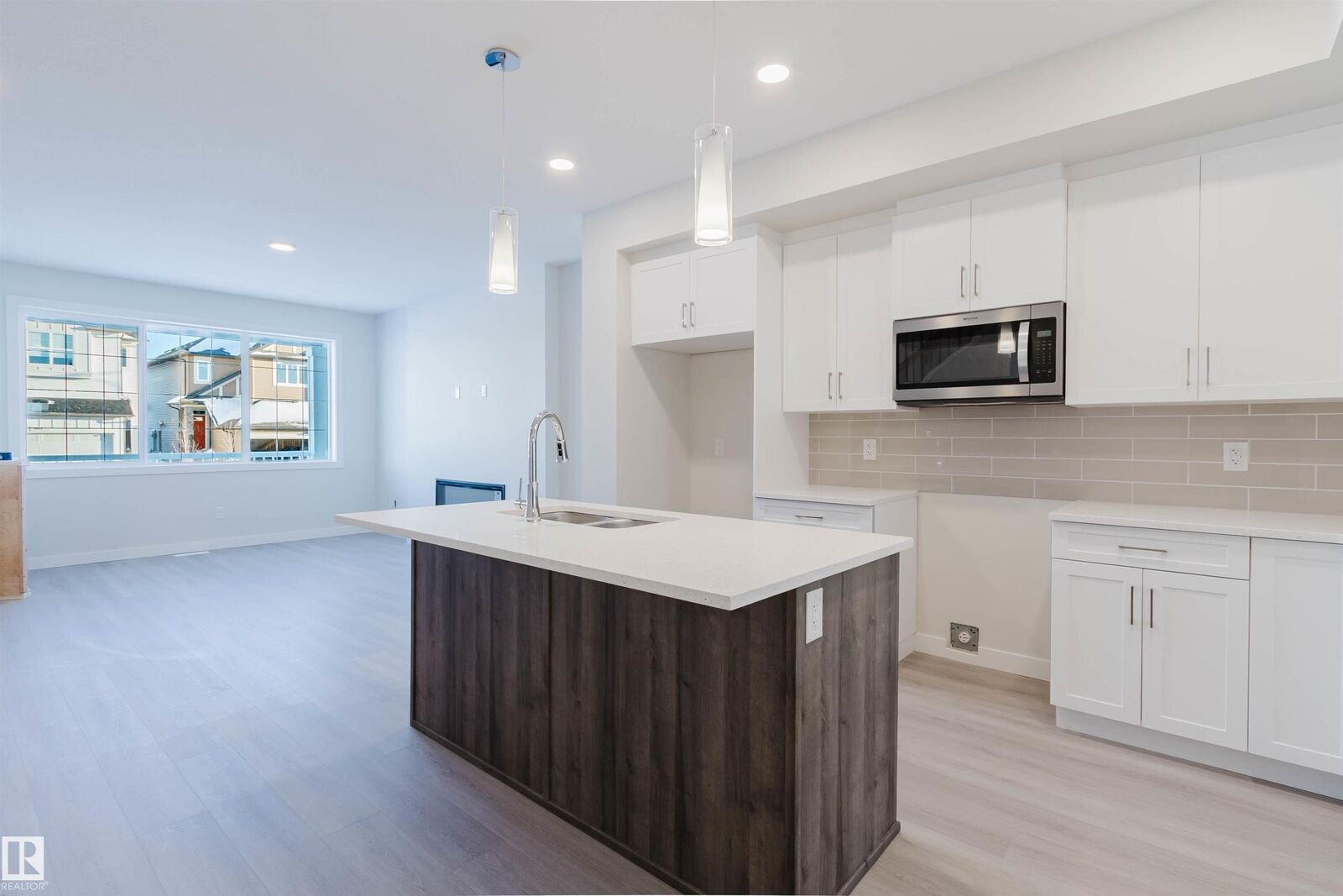 Property Photo:  5412 69 Street  AB T4X 2Z7 