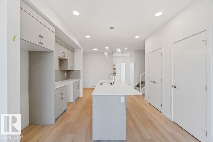 Property Photo:  7106 50A Avenue  AB T4X 1B8 