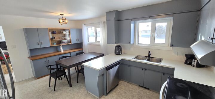 Property Photo:  5234 48 Avenue  AB T9C 1M7 